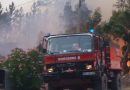 Bombeiros combatem incêndio