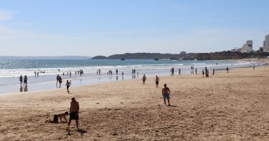 Calor aperta. O tempo e a temperatura da água do mar no Algarve esta quinta-feira (3 de setembro)
