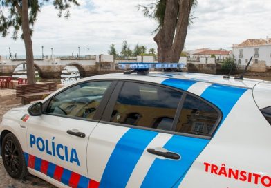 Operação de combate à 𝖼𝗋𝗂𝗆𝗂𝗇𝖺𝗅𝗂𝖽𝖺𝖽𝖾 𝗀𝗋𝗎𝗉𝖺l em cidade algarvia. Um detido por tráfico