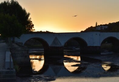 Feira Medieval faz reabrir aos peões ponte histórica no Algarve