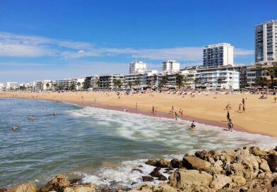 O tempo e a temperatura da água do mar no Algarve esta quinta-feira (13 de agosto)