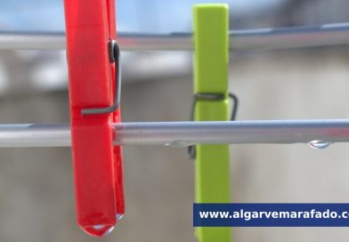 Aviso de trovoada. O tempo e a temperatura do mar no Algarve esta segunda-feira (17 de agosto)