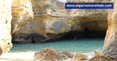 Uma praia secreta e bidões de combustível à deriva. Vai ser assim o dia no Algarve (domingo, 31 de maio)
