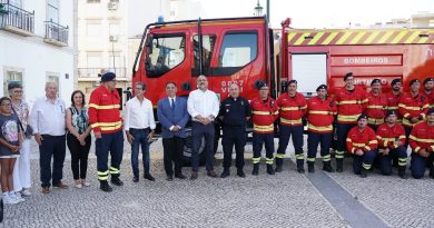 Bombeiros de Portimão ganham novo veículo de combate a incêndios