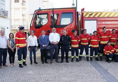 Bombeiros de Portimão ganham novo veículo de combate a incêndios
