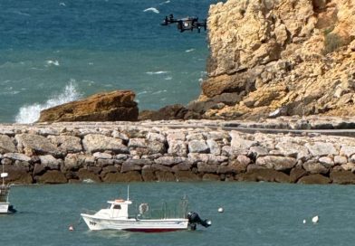 Buscas no Algarve: drones e barco salva-vidas procuram jovem desaparecido no mar