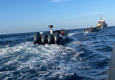 Perseguição no mar do Algarve. Uma lancha rápida foi apreendida