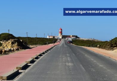 Foto do dia: a estrada algarvia que nos conduz ao fim do mundo