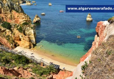 Foto do dia: esta praia algarvia é uma joia numa montra que só pode ser apreciada à distância Foto do dia: esta praia algarvia é uma joia numa montra que só pode ser apreciada à distância