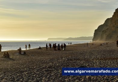 Foto do dia: a praia com argilas milagrosas a dois passos de uma conhecida cidade algarvia