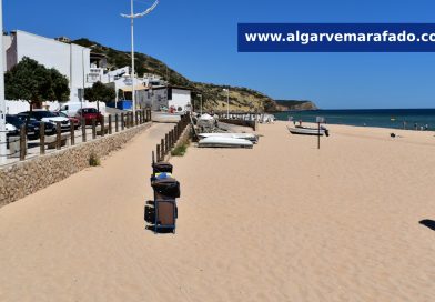 Foto do dia: a praia algarvia que tem nome de peixe e pegadas de dinossauros