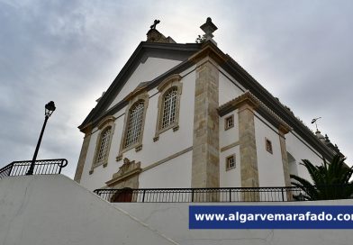 Foto do dia: a igreja surgida da maior tragédia que atingiu o Algarve Foto do dia: a igreja surgida da maior tragédia que atingiu o Algarve